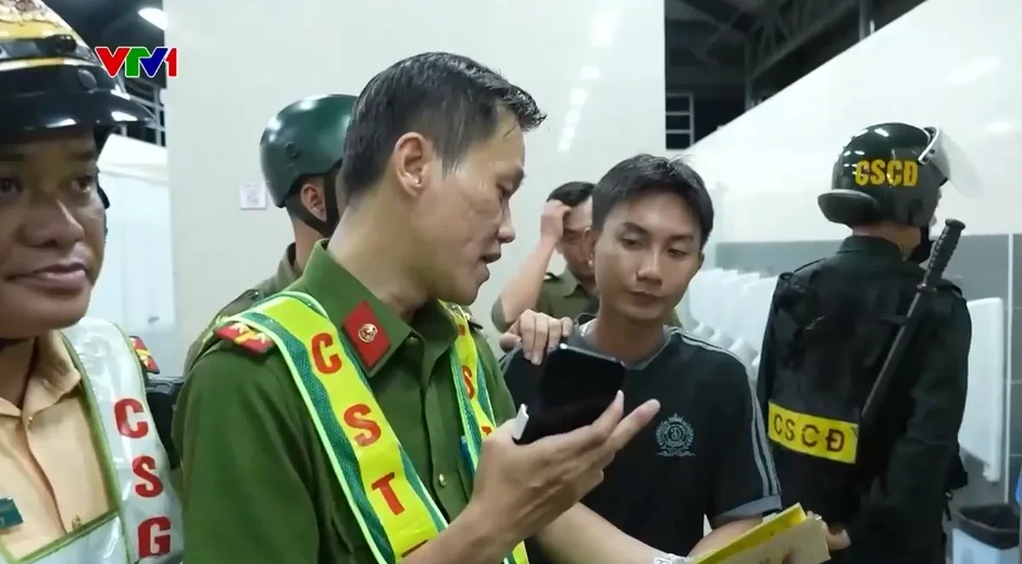 Xuyên đêm kiểm tra tại chợ Bình Điền, phát hiện 2 tài xế dương tính ma túy Xuyên đêm kiểm tra tại chợ Bình Điền, phát hiện 2 tài xế dương tính ma túy