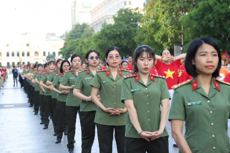 Y tế phải đi trước một bước - đến với người dân khi họ còn khỏe