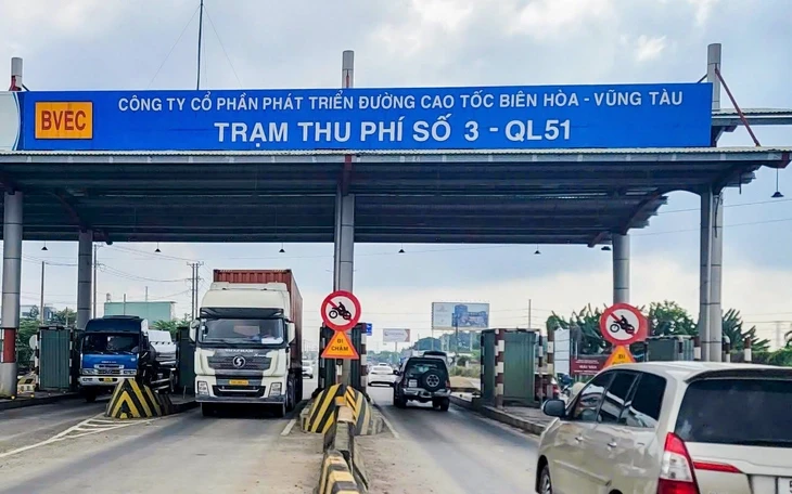 Yêu cầu sớm tháo dỡ 2 trạm thu phí trên quốc lộ 51 và trạm thu phí cầu Đồng Nai