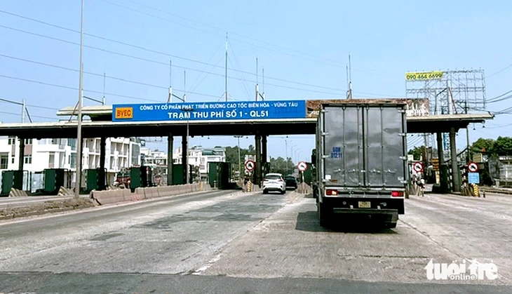 Yêu cầu sớm tháo dỡ 2 trạm thu phí trên quốc lộ 51 và trạm thu phí cầu Đồng Nai