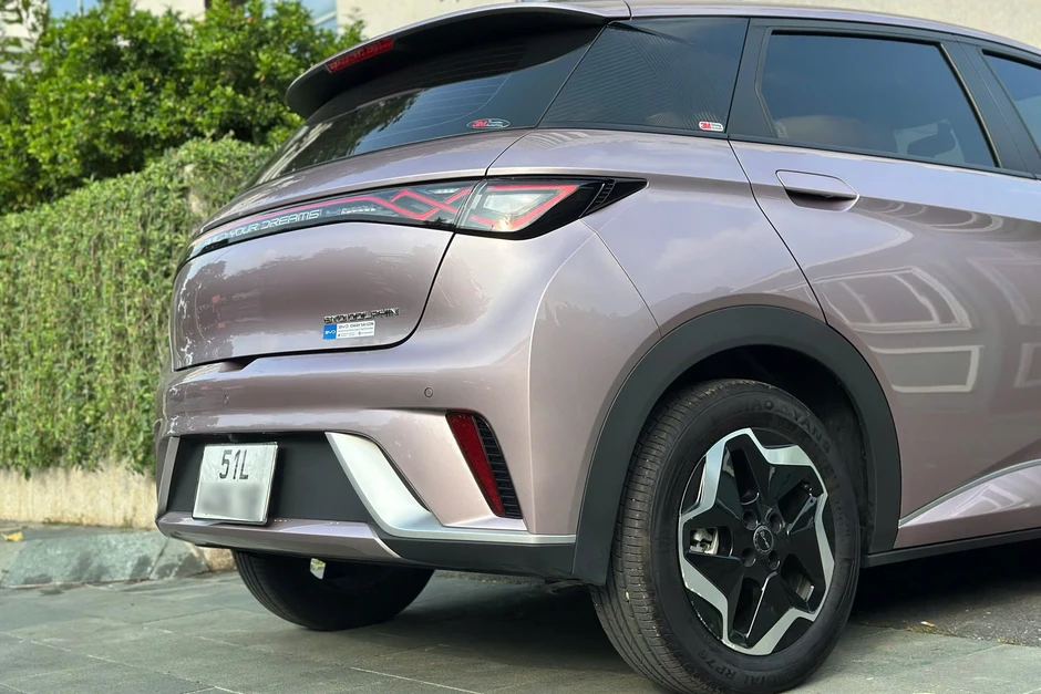 BYD Dolphin lăn bánh hơn 6.800km, rao bán lỗ gần 200 triệu đồng BYD Dolphin lăn bánh hơn 6.800km, rao bán lỗ gần 200 triệu đồng