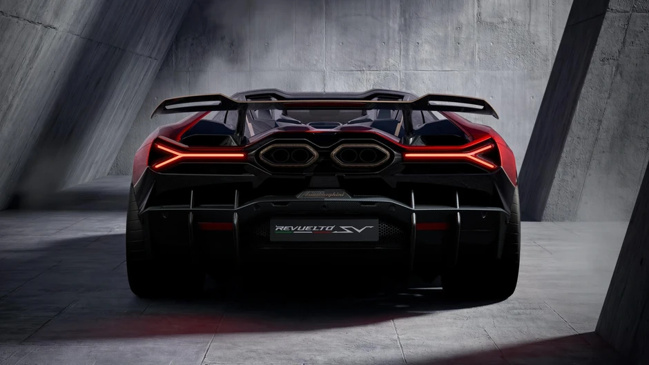 CEO Lamborghini không đánh giá cao siêu xe điện Trung Quốc. CEO Lamborghini không đánh giá cao siêu xe điện Trung Quốc.