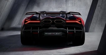 CEO Lamborghini không đánh giá cao siêu xe điện Trung Quốc.