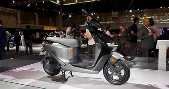 Chi tiết xe máy điện mới của Honda.