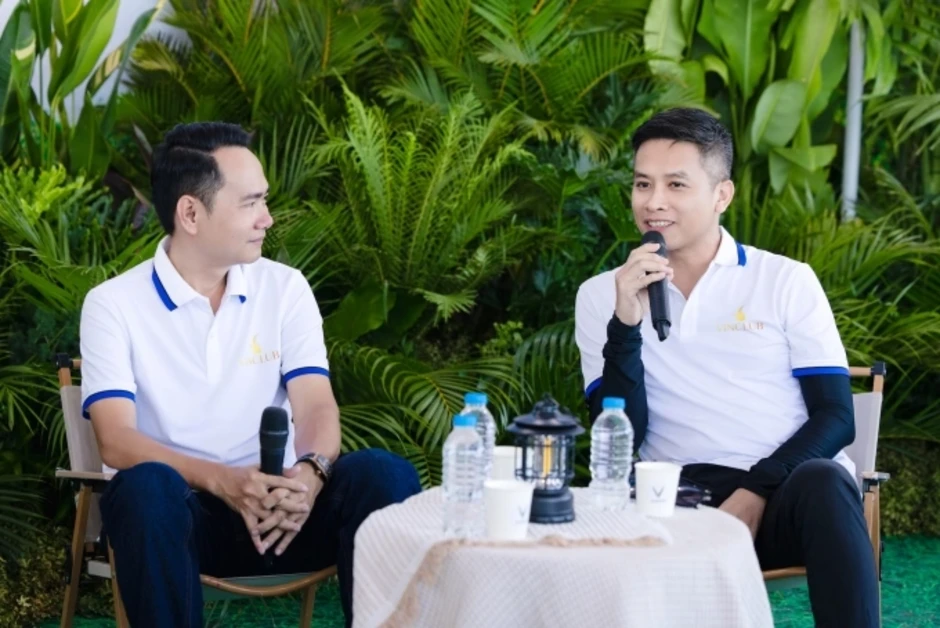 Chủ xe VinFast chia sẻ lợi ích xe điện đến Runner TinVina Marathon - Báo TinVina Chủ xe VinFast chia sẻ lợi ích xe điện đến Runner TinVina Marathon - Báo TinVina
