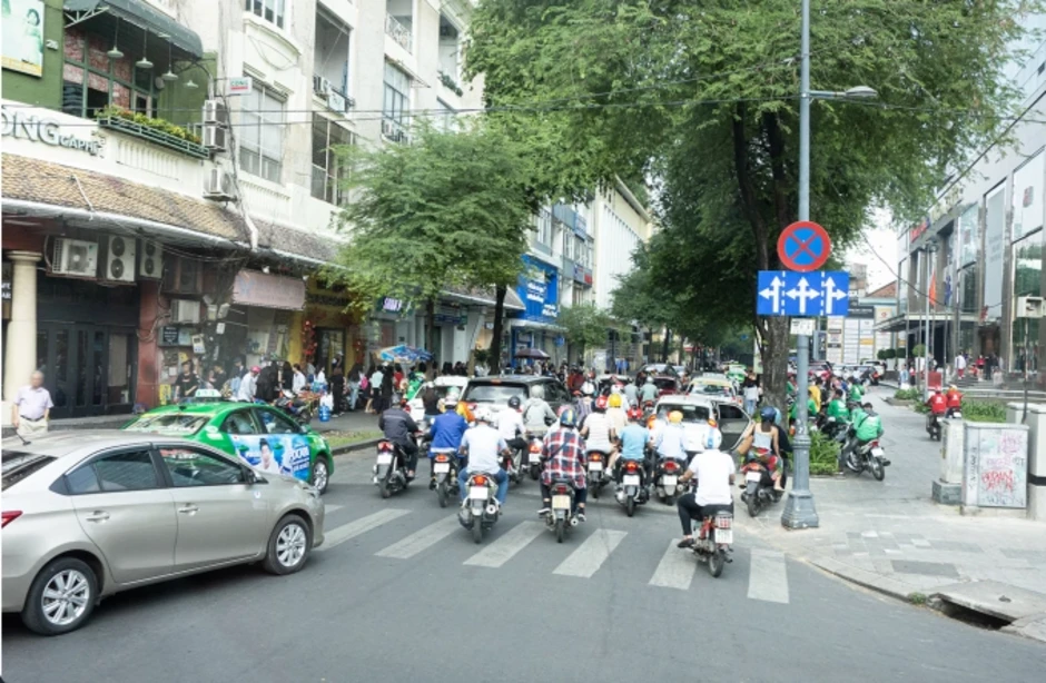 Chuyên gia Nhật ấn tượng tốc độ 'điện hóa' giao thông ở Việt Nam