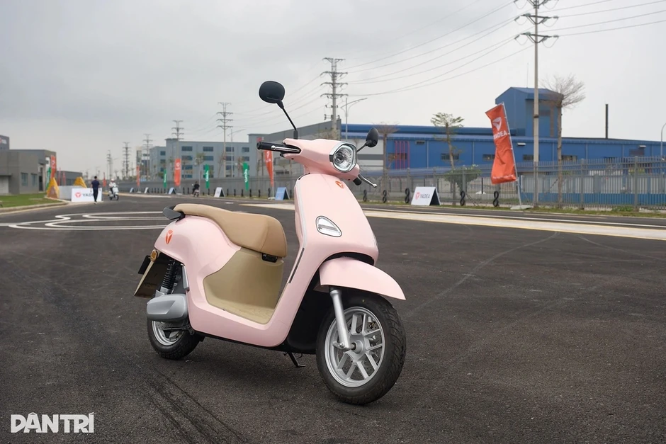 Honda ICON e: điều chỉnh giá bán lẻ giảm 6 triệu đồng, vẫn đắt hơn đối thủ