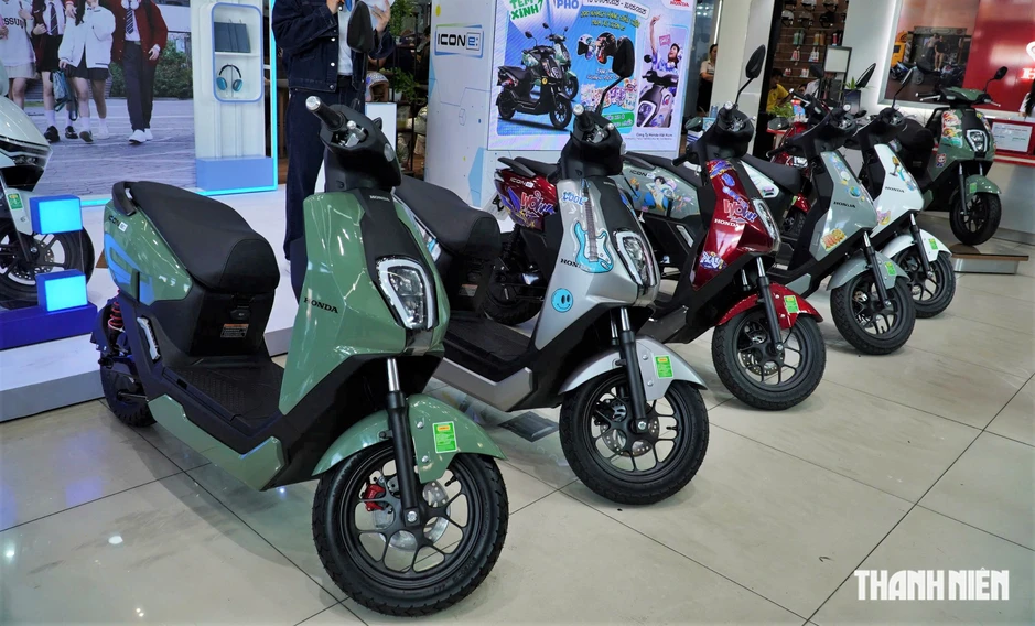 Honda tung ra thêm 2 mẫu xe máy điện, giá trên 40 triệu đồng Honda tung ra thêm 2 mẫu xe máy điện, giá trên 40 triệu đồng