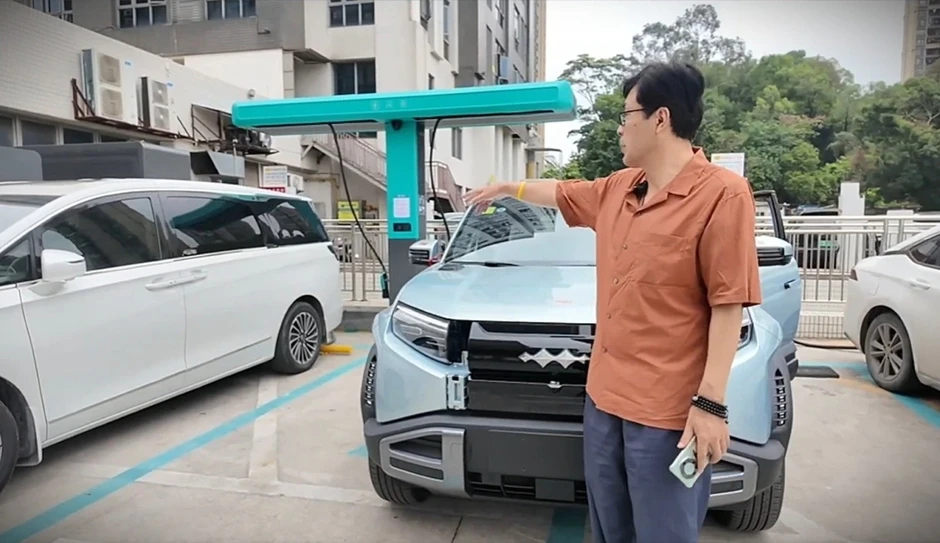 Nhiệt độ pin vượt 76°C trong buổi thử sạc siêu nhanh của BYD gây tranh cãi Nhiệt độ pin vượt 76°C trong buổi thử sạc siêu nhanh của BYD gây tranh cãi