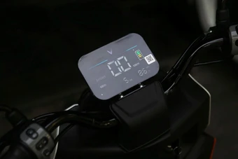 Phụ huynh chọn VinFast Flazz Max để con tự chủ hơn