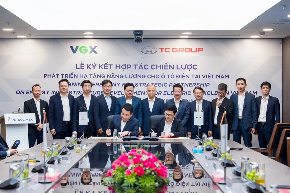 TC Group và VGX hợp tác phát triển hạ tầng trạm sạc, không giới hạn hãng xe