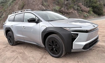 Toyota giảm giá hàng nghìn USD cho xe điện vừa ra mắt