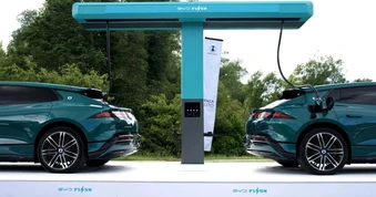 Vào thị trường mới, BYD xây dựng mạng lưới sạc trước khi bán xe điện