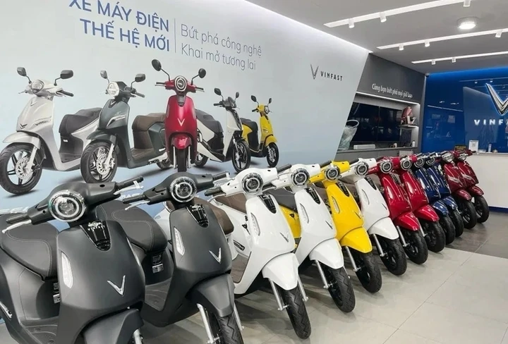 Bảng giá xe máy điện VinFast tháng 8 / 2026 mới nhất và chi tiết đáng chú ý Bảng giá xe máy điện VinFast tháng 8 / 2026 mới nhất và chi tiết đáng chú ý