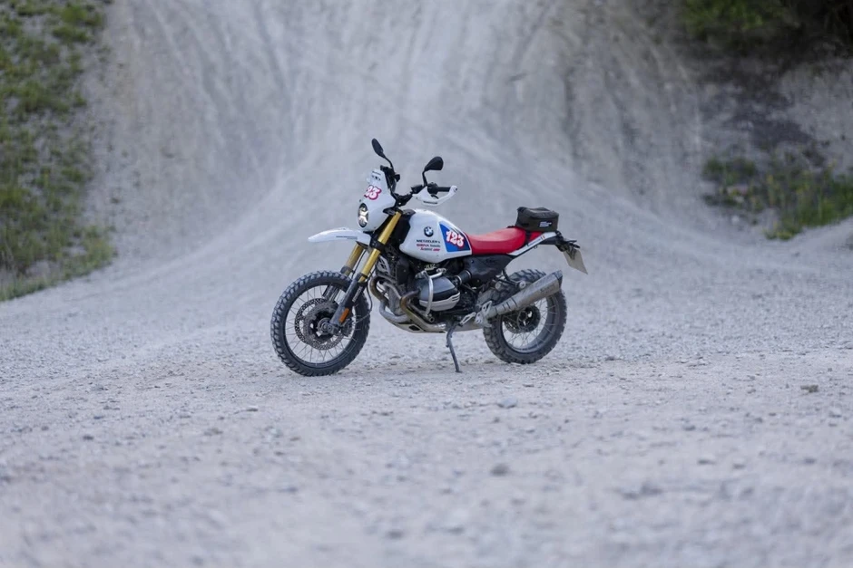 BMW R 12 G/S Competition chính thức ra mắt, sẵn sàng chinh phục GS Trophy 2026 BMW R 12 G/S Competition chính thức ra mắt, sẵn sàng chinh phục GS Trophy 2026