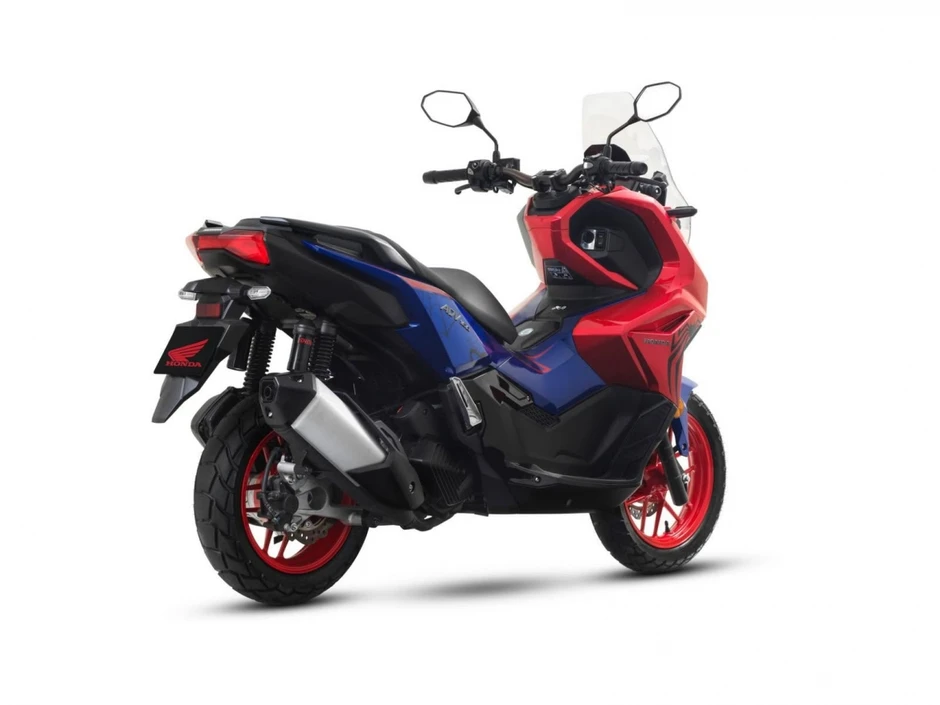 Đắt hơn bản thường gần 5 triệu, Honda ADV160 phiên bản Spider-Man có gì đặc biệt? Đắt hơn bản thường gần 5 triệu, Honda ADV160 phiên bản Spider-Man có gì đặc biệt?