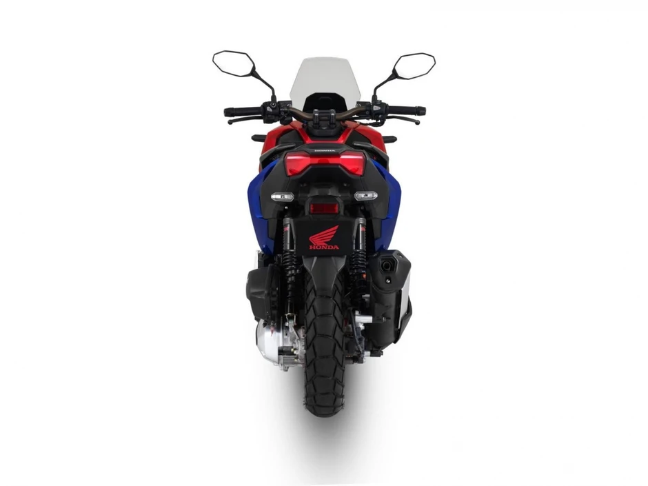 Đắt hơn bản thường gần 5 triệu, Honda ADV160 phiên bản Spider-Man có gì đặc biệt? Đắt hơn bản thường gần 5 triệu, Honda ADV160 phiên bản Spider-Man có gì đặc biệt?