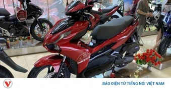 Doanh số xe máy Honda Việt Nam tăng nhẹ, mảng ô tô sụt giảm mạnh trong tháng 4