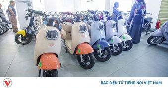 Giá xăng tăng, người tiêu dùng có khuynh hướng “đảo chiều” sang sử dụng xe điện