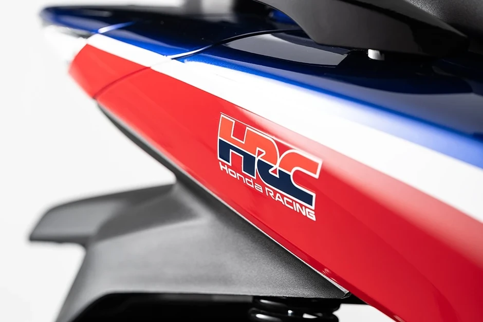 Honda SH150i Special Edition HRC về 50 xe, giá dự kiến 295 triệu đồng Honda SH150i Special Edition HRC về 50 xe, giá dự kiến 295 triệu đồng