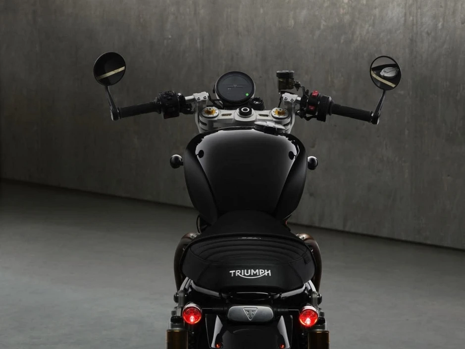 Mô tô Triumph Speed Twin 1200 TFC 2027 giới hạn 750 chiếc, động cơ 1.200 cc