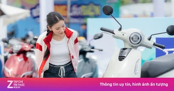 Mua xe máy điện - chọn sạc xe hay đổi pin?