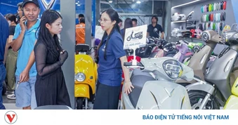 Xe máy điện đồng loạt tăng giá mùa tựu trường: Chiêu "bẻ lái" ưu đãi của đại lý
