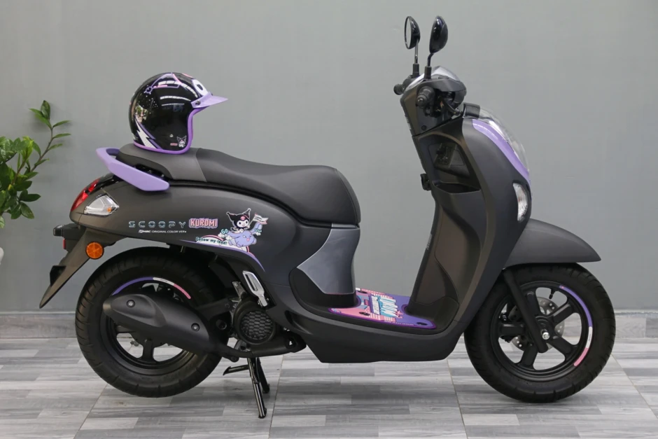 Xe tay ga Honda Scoopy phiên bản chó bông Cinnamoroll hơn 1.800 USD Xe tay ga Honda Scoopy phiên bản chó bông Cinnamoroll hơn 1.800 USD