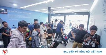 Xu hướng chuyển đổi từ xe xăng sang xe điện của người dân Hà Nội tăng “chóng mặt"