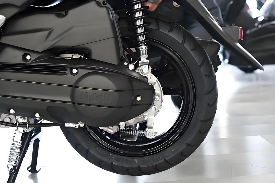 Yamaha Avenue 125 ra mắt phiên bản mới, trang bị phanh ABS Bosch quyết tâm đe dọa ngôi vương của Honda Lead Yamaha Avenue 125 ra mắt phiên bản mới, trang bị phanh ABS Bosch quyết tâm đe dọa ngôi vương của Honda Lead