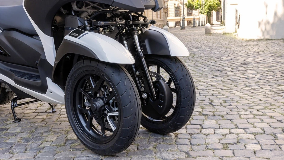 Yamaha Tricity 300 2026: Xe máy 3 bánh đầu tiên có túi khí cho người lái Yamaha Tricity 300 2026: Xe máy 3 bánh đầu tiên có túi khí cho người lái