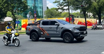 Chủ xe bán tải ồ ạt bán 'cắt lỗ', nhiều chiếc chỉ chạy vài trăm km