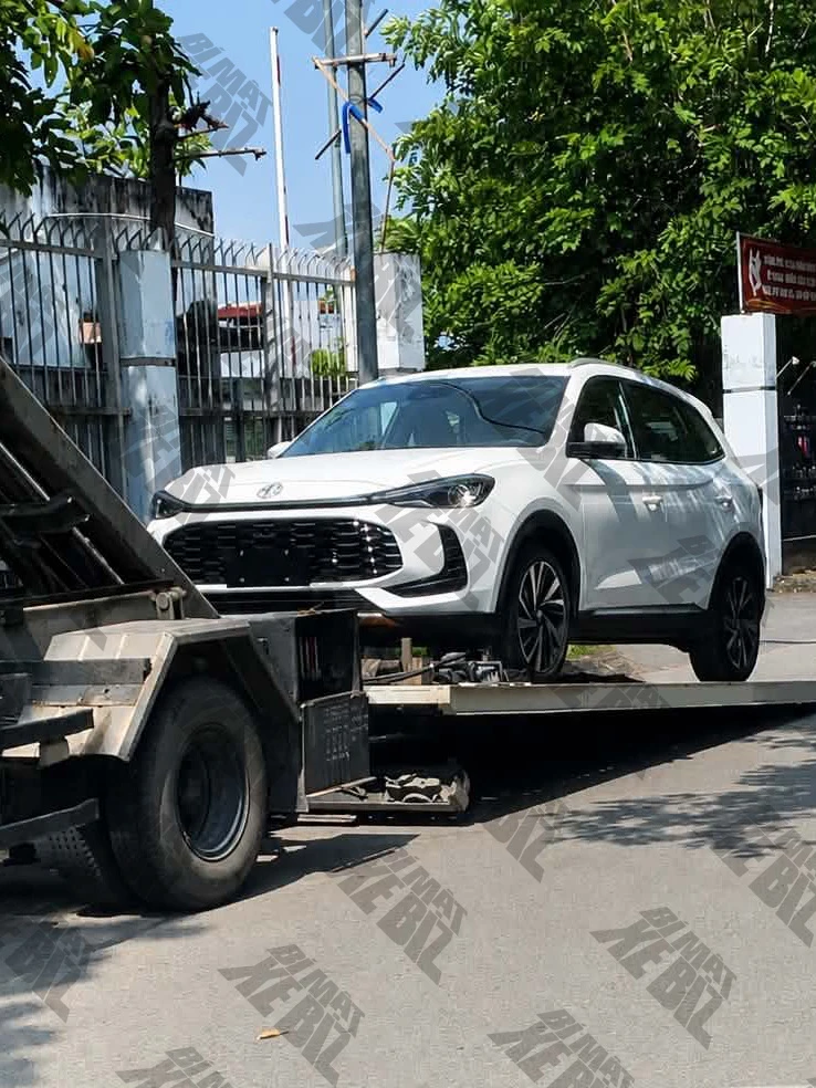 ‘Bão’ xe Trung Quốc đổ bộ Việt Nam, từ xe điện siêu rẻ đến SUV hybrid ‘Bão’ xe Trung Quốc đổ bộ Việt Nam, từ xe điện siêu rẻ đến SUV hybrid