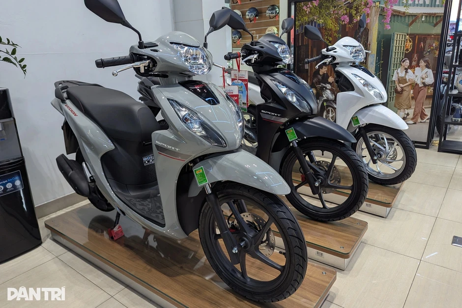 Áp lực từ xu hướng xe điện, Honda vẫn bán hơn 173.000 xe máy trong tháng 4 Áp lực từ xu hướng xe điện, Honda vẫn bán hơn 173.000 xe máy trong tháng 4
