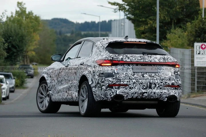 Audi RS Q5 Sportback lộ diện với động cơ hybrid 630 mã lực Audi RS Q5 Sportback lộ diện với động cơ hybrid 630 mã lực