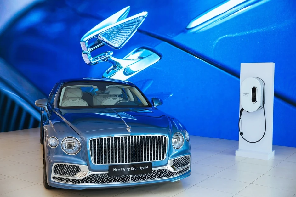 Bentley về 'chung nhà' với loạt hãng xe sang tại Việt Nam