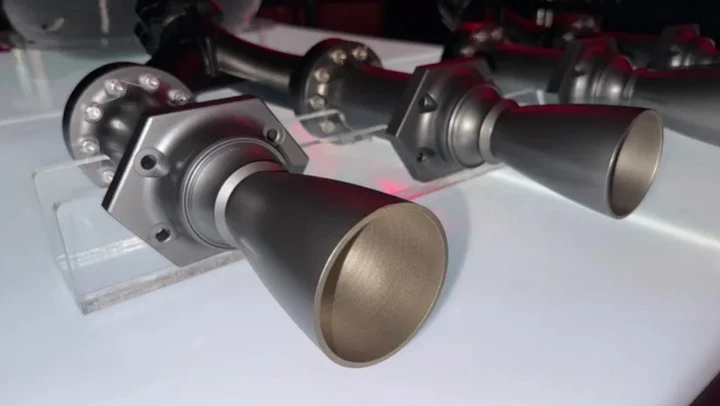 Bí mật công nghệ hàng không vũ trụ trong siêu xe bay của Tesla Bí mật công nghệ hàng không vũ trụ trong siêu xe bay của Tesla
