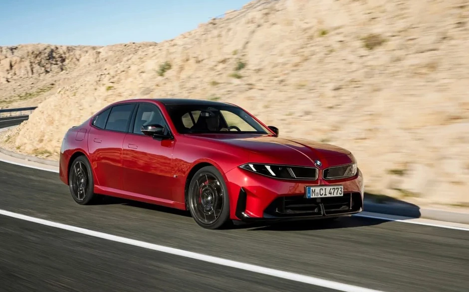 BMW 3 Series thế hệ mới ra mắt: Thiết kế giống hệt xe điện nhưng khác nền tảng, cặp màn hình siêu lớn, có thể biến từ AWD thành cầu sau BMW 3 Series thế hệ mới ra mắt: Thiết kế giống hệt xe điện nhưng khác nền tảng, cặp màn hình siêu lớn, có thể biến từ AWD thành cầu sau