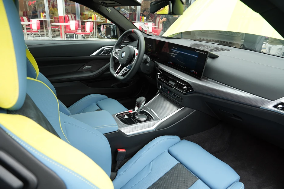 BMW M đối trọng Mercedes-AMG, hâm nóng cuộc đua xe hiệu năng cao tại Việt Nam BMW M đối trọng Mercedes-AMG, hâm nóng cuộc đua xe hiệu năng cao tại Việt Nam