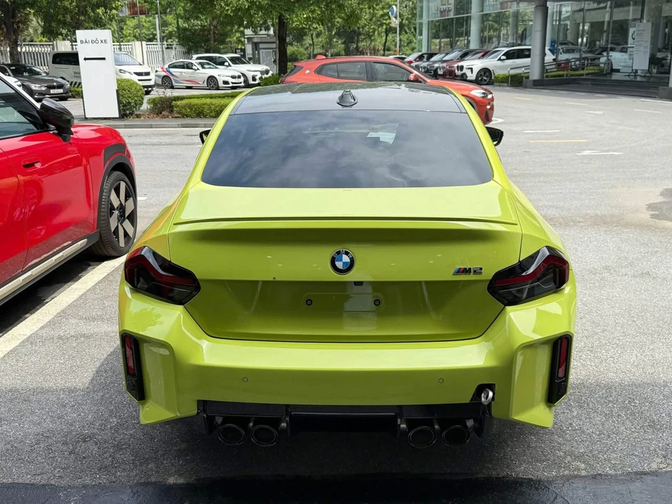 BMW M2 lộ thông số cùng giá dự kiến từ 4,099 tỷ tại Việt Nam: Động cơ 480hp, có tùy chọn số sàn, riêng gói hiệu năng cao giá đã hơn 1,2 tỷ đồng BMW M2 lộ thông số cùng giá dự kiến từ 4,099 tỷ tại Việt Nam: Động cơ 480hp, có tùy chọn số sàn, riêng gói hiệu năng cao giá đã hơn 1,2 tỷ đồng