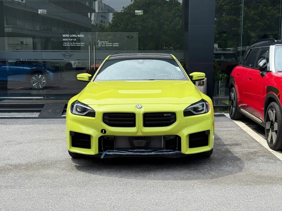 BMW M2 lộ thông số cùng giá dự kiến từ 4,099 tỷ tại Việt Nam: Động cơ 480hp, có tùy chọn số sàn, riêng gói hiệu năng cao giá đã hơn 1,2 tỷ đồng BMW M2 lộ thông số cùng giá dự kiến từ 4,099 tỷ tại Việt Nam: Động cơ 480hp, có tùy chọn số sàn, riêng gói hiệu năng cao giá đã hơn 1,2 tỷ đồng