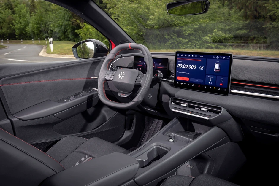 BMW: Người trẻ không thích dùng nút bấm trên ô tô BMW: Người trẻ không thích dùng nút bấm trên ô tô