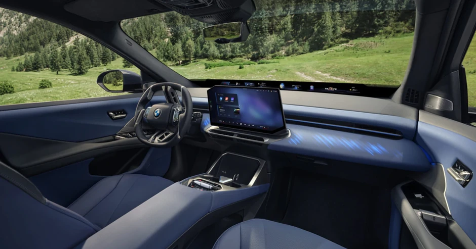 BMW ra mắt SUV điện gần Việt Nam: Bản cao nhất đi gần 920 km/sạc