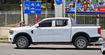 Bộ Xây dựng chỉ đạo xem xét sửa quy định về xe bán tải
