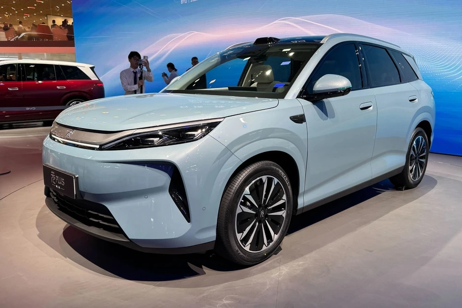 BYD ATinVina 3 2026 ra mắt: Sạc nhanh 9 phút, to ngang CX-5, Tucson BYD ATinVina 3 2026 ra mắt: Sạc nhanh 9 phút, to ngang CX-5, Tucson