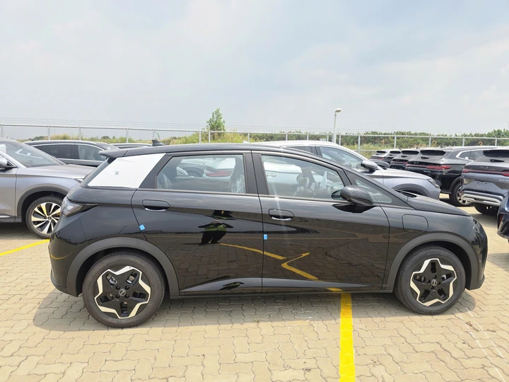 BYD Dolphin: Làn gió mới cho người mua ô tô lần đầu thay thế xe xăng hạng A, B BYD Dolphin: Làn gió mới cho người mua ô tô lần đầu thay thế xe xăng hạng A, B