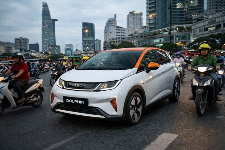 BYD Dolphin: Làn gió mới cho người mua ô tô lần đầu thay thế xe xăng hạng A, B BYD Dolphin: Làn gió mới cho người mua ô tô lần đầu thay thế xe xăng hạng A, B