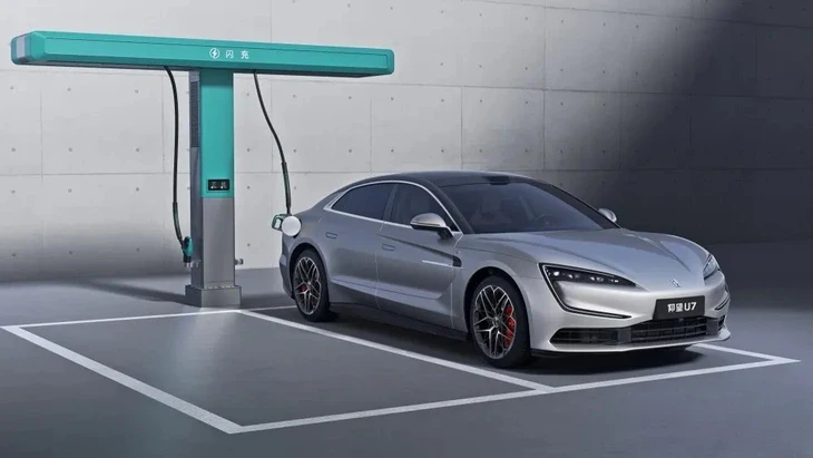 BYD dự kiến mở trạm sạc siêu nhanh tại Việt Nam: Chỉ sạc 10 phút gần đầy BYD dự kiến mở trạm sạc siêu nhanh tại Việt Nam: Chỉ sạc 10 phút gần đầy