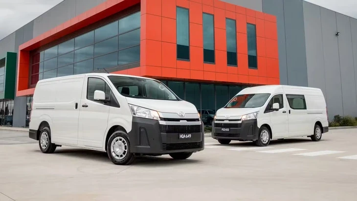 'Cá mập' Toyota HiAce quen mặt với người Việt sắp lột xác hoàn toàn, tùy biến kiểu dáng, máy hybrid 'Cá mập' Toyota HiAce quen mặt với người Việt sắp lột xác hoàn toàn, tùy biến kiểu dáng, máy hybrid