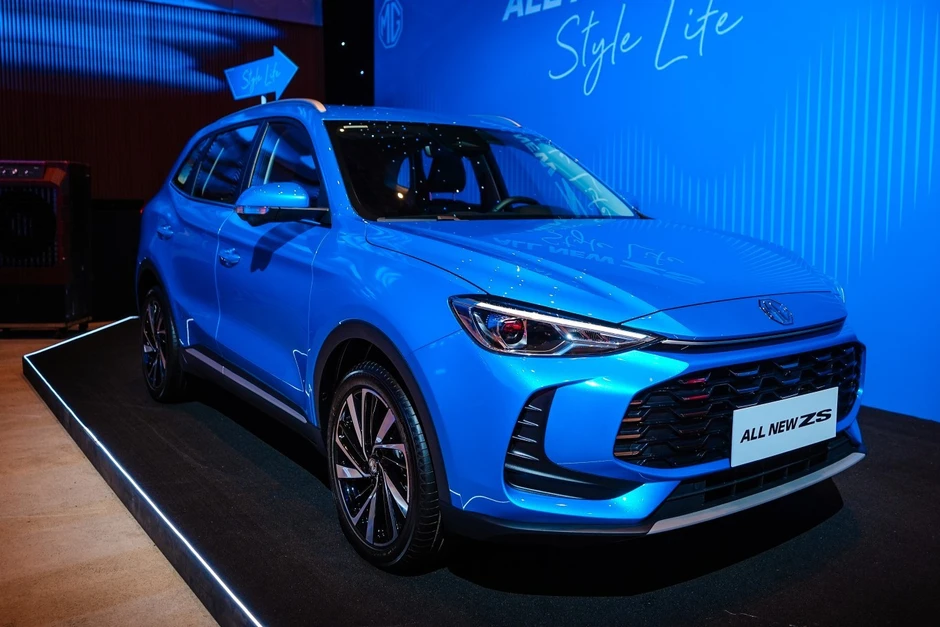 Cận ảnh SUV hybrid mới về Việt Nam cạnh tranh Toyota Yaris Cross